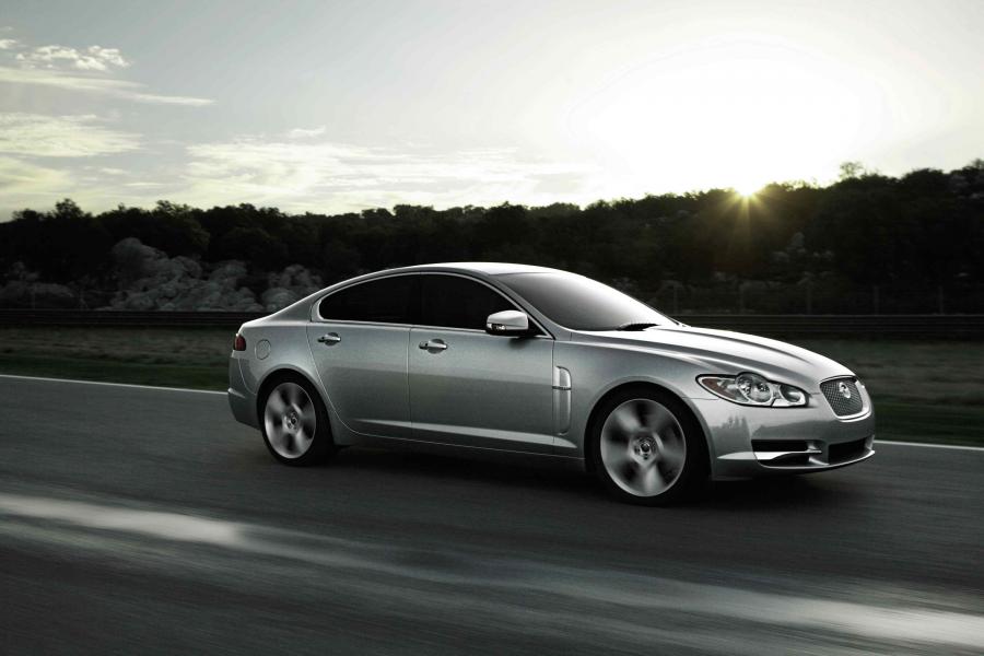  Jaguar XF 2008 года  (фото 70 из 175)